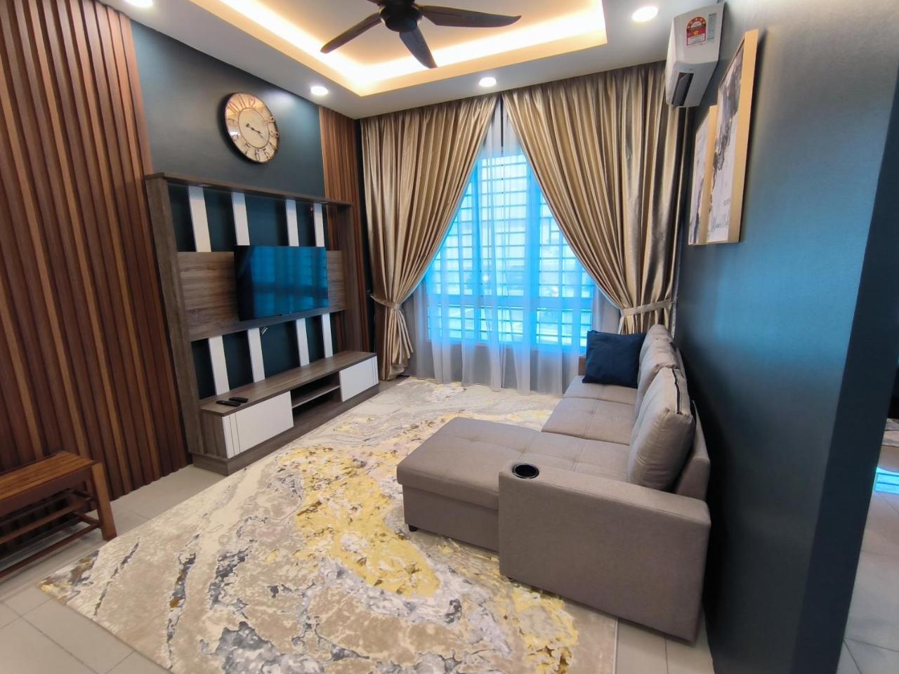 Homestay Naufal Bandar Sri Sendayan Ground Floor — 4-Star Luxury Hotel in Seremban, Malaysia
