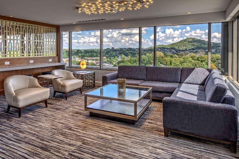 Hilton Franklin Cool Springs — 4-Star Luxury Hotel in Franklin, United States