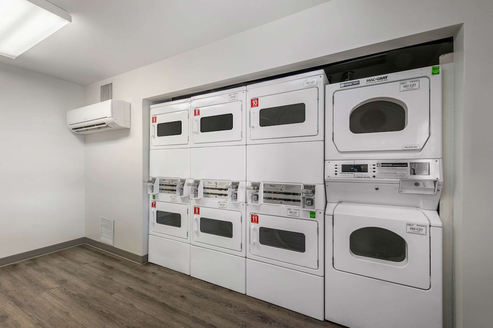 Birch Hill Suites Lakeland - photo 31