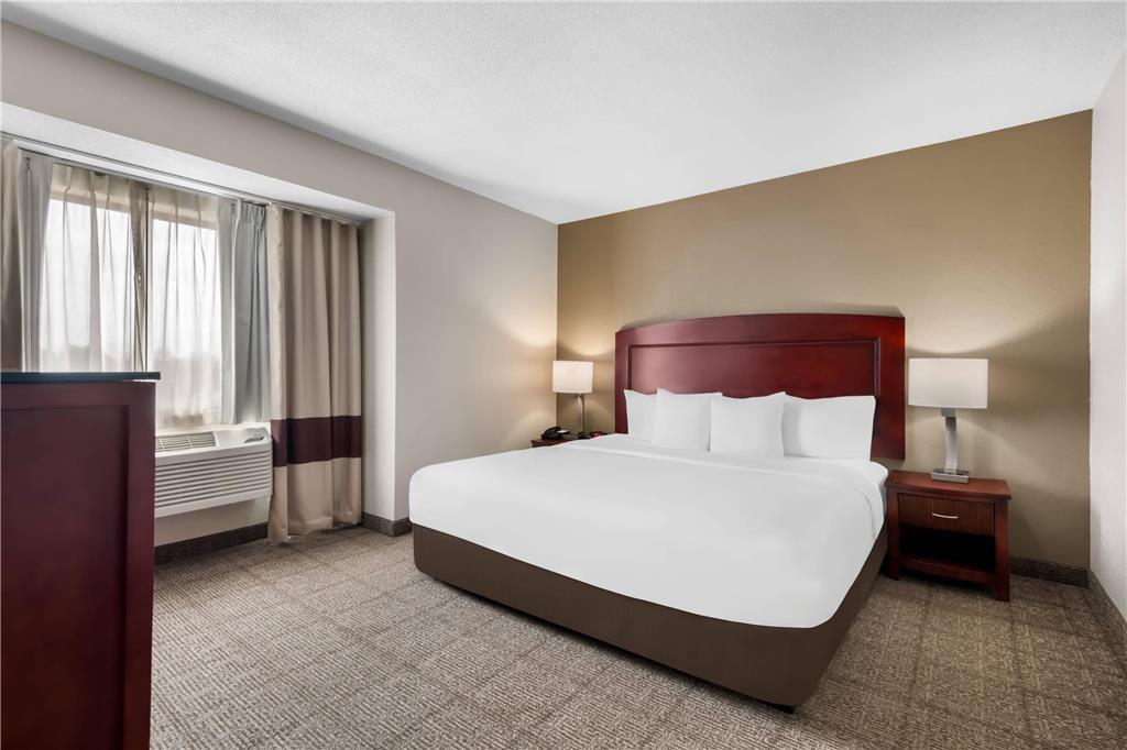 Comfort Inn & Suites North East — hotel in North East