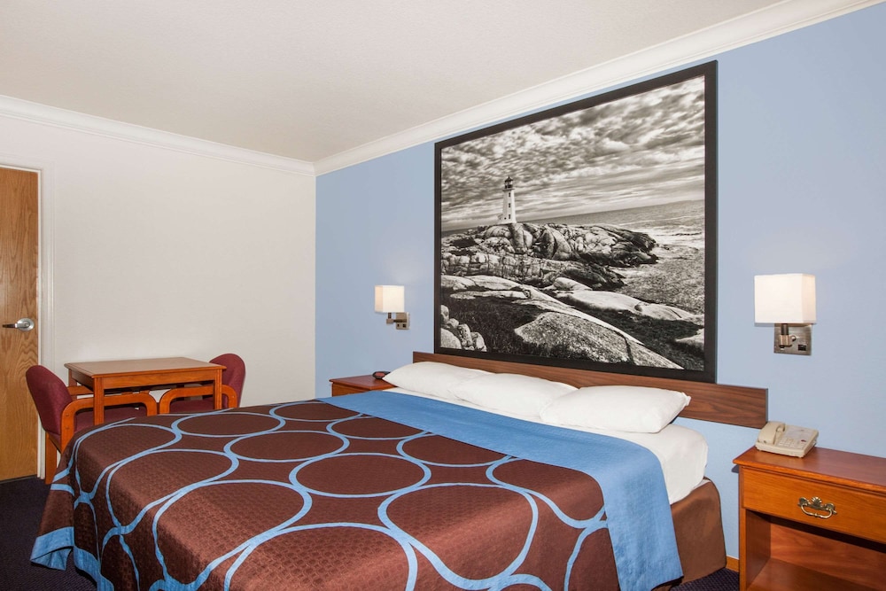 Super 8 by Wyndham Willits - photo 3