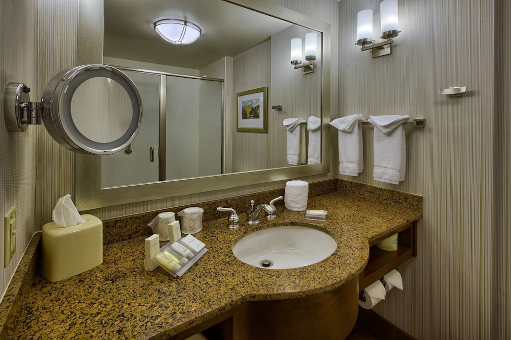 Hilton Garden Inn Durham University Medical Center - photo 27