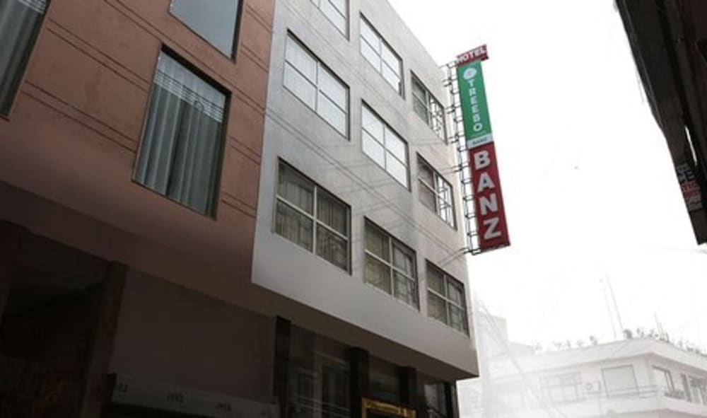 Treebo Hotel Banz — 4-Star Luxury Hotel in New Delhi, India
