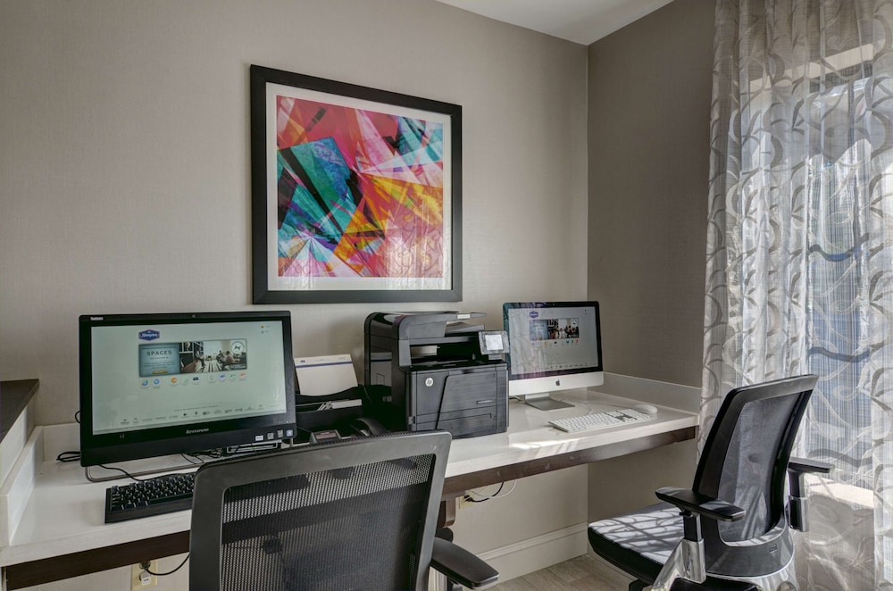 Hampton Inn Salem VA - photo 50