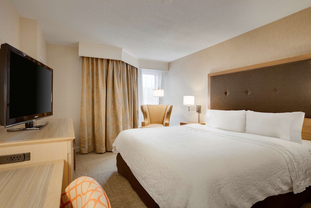 Hampton Inn & Suites Cleveland Independence - photo 12