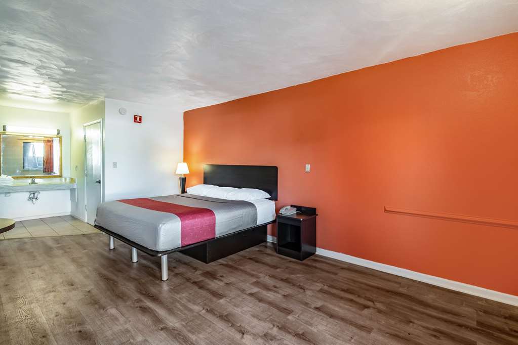 Motel 6 Portsmouth VA - photo 20