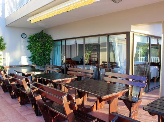 Hotel Interior/Public Areas