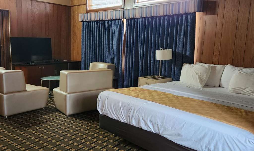 Americas Best Value Inn Hinckley - photo 23