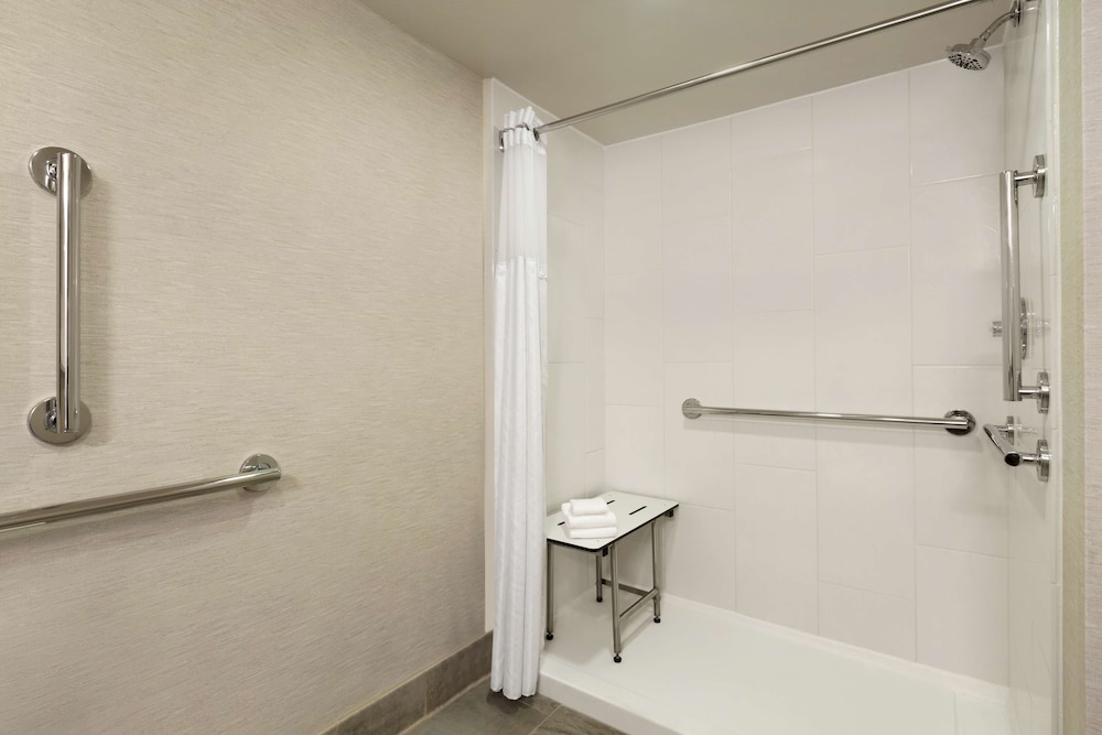 Hilton Fort Collins - photo 37