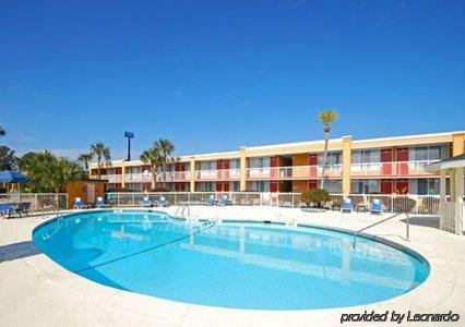 Clarion Inn Brunswick - photo 3