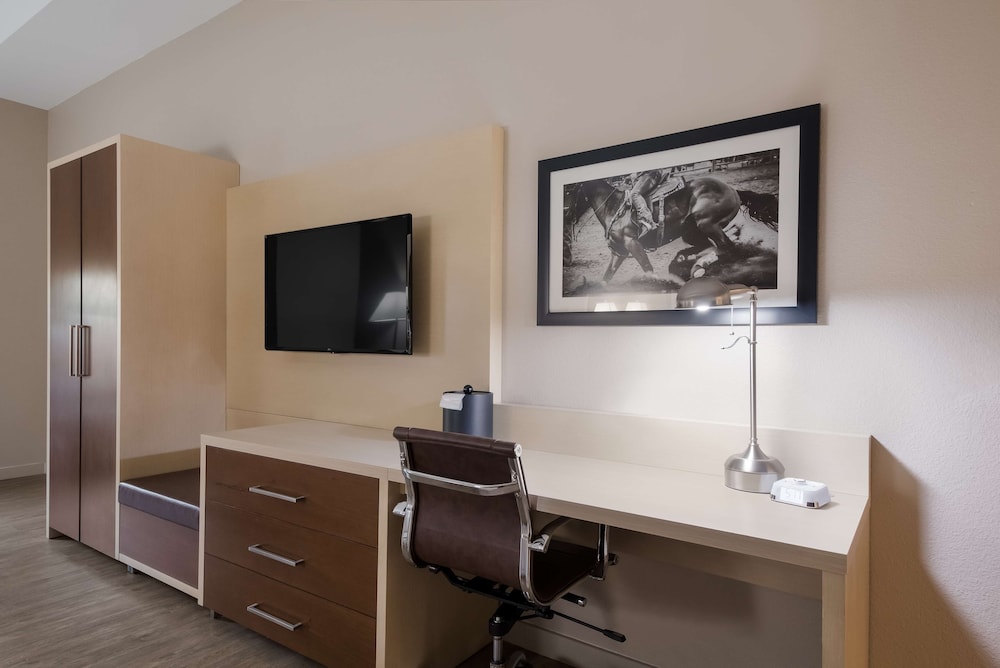Best Western Bandera Suites & Saloon - photo 19