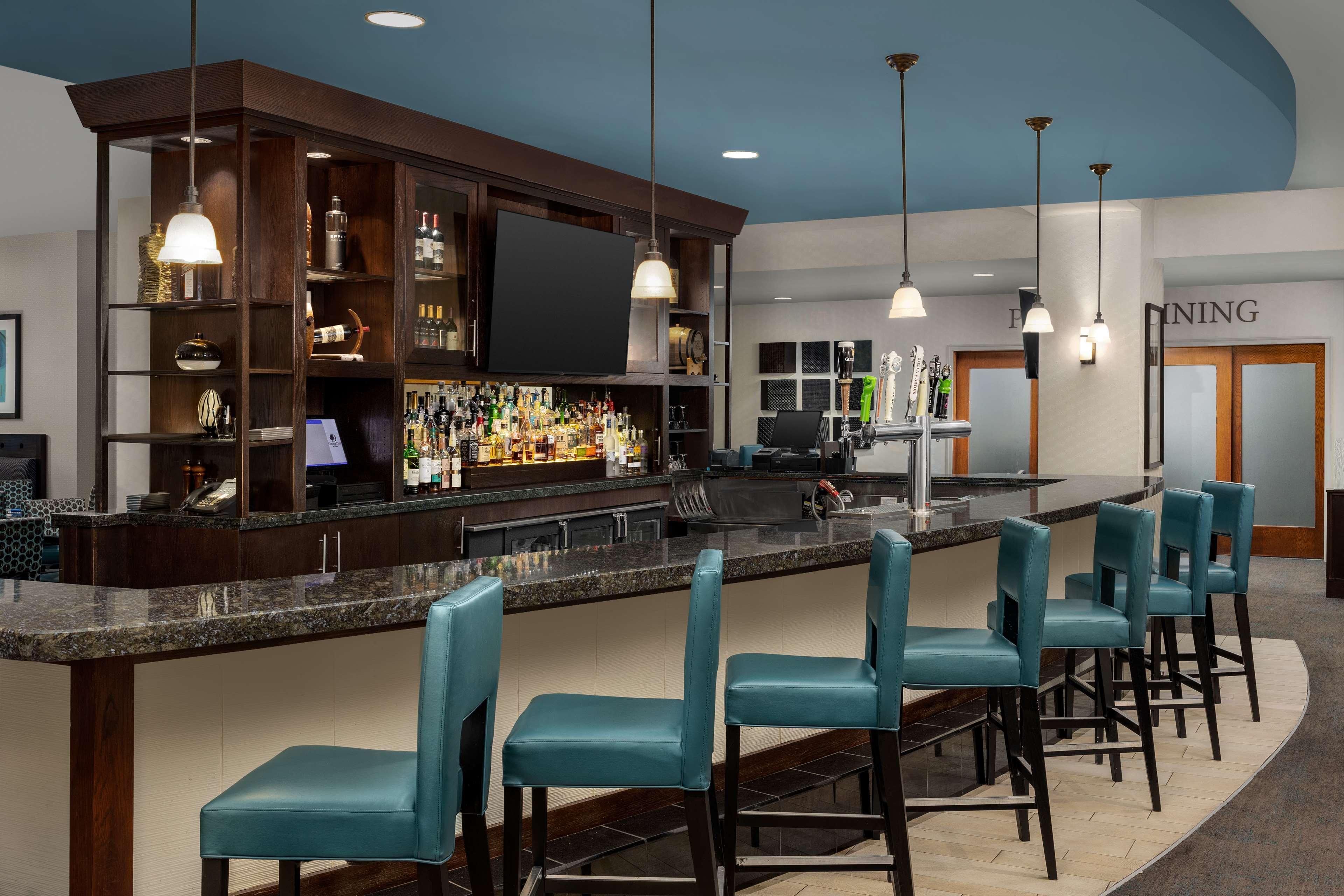 DoubleTree by Hilton Chicago O'Hare Airport Rosemont — hotel in Rosemont
