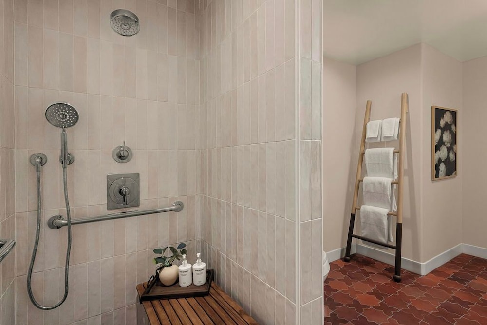 Paso Robles Inn - photo 43
