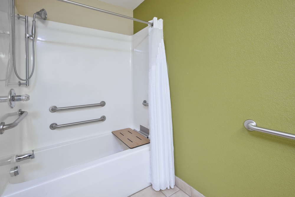 Holiday Inn Express Circleville by IHG - photo 11
