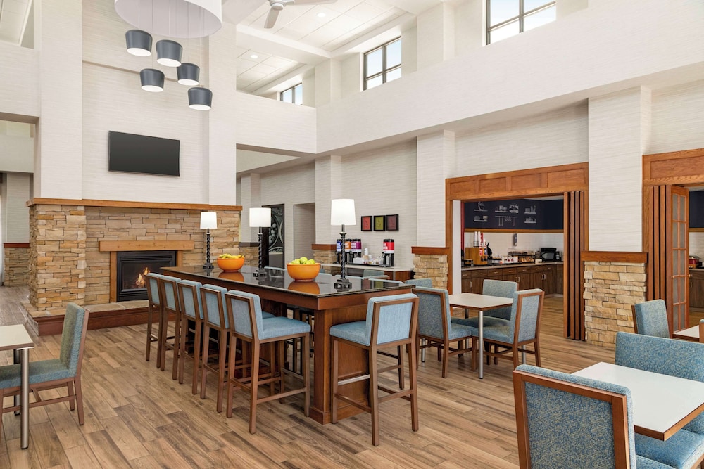 Hampton Inn & Suites Springfield MO - photo 27