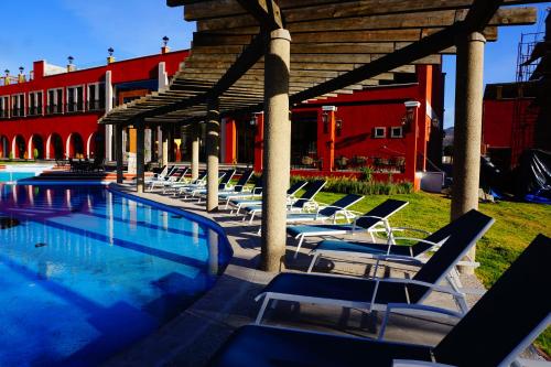 San Miguelito El oasis urbano que necesitas para descansar pool gym tenis — 4-Star Luxury Hotel in San Miguel De Allende, Mexico
