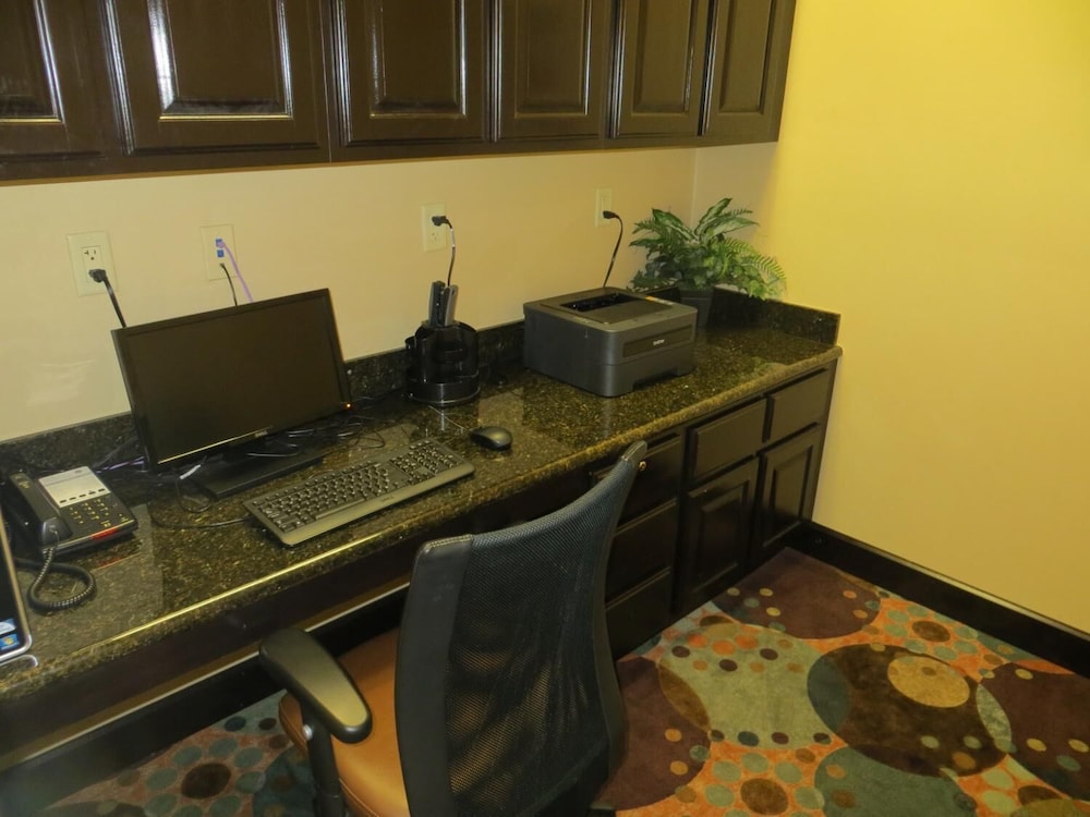 Hampton Inn La Grange - photo 22