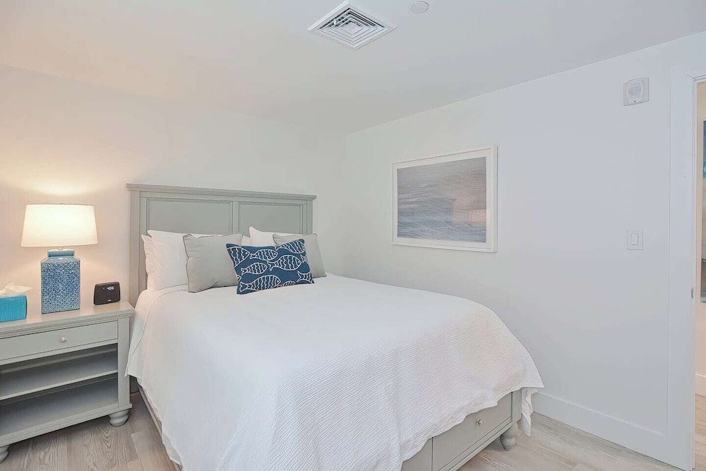 Harbourtown Suites - photo 18