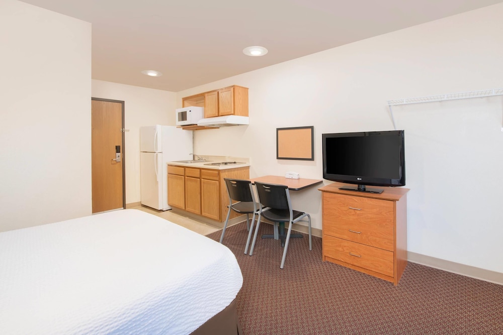 WoodSpring Suites Columbus near Fort Benning - photo 11