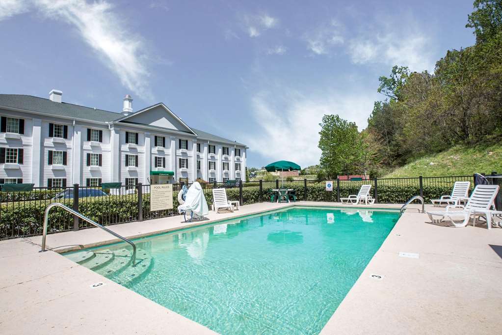 Quality Inn Greeneville Tusculum - photo 17