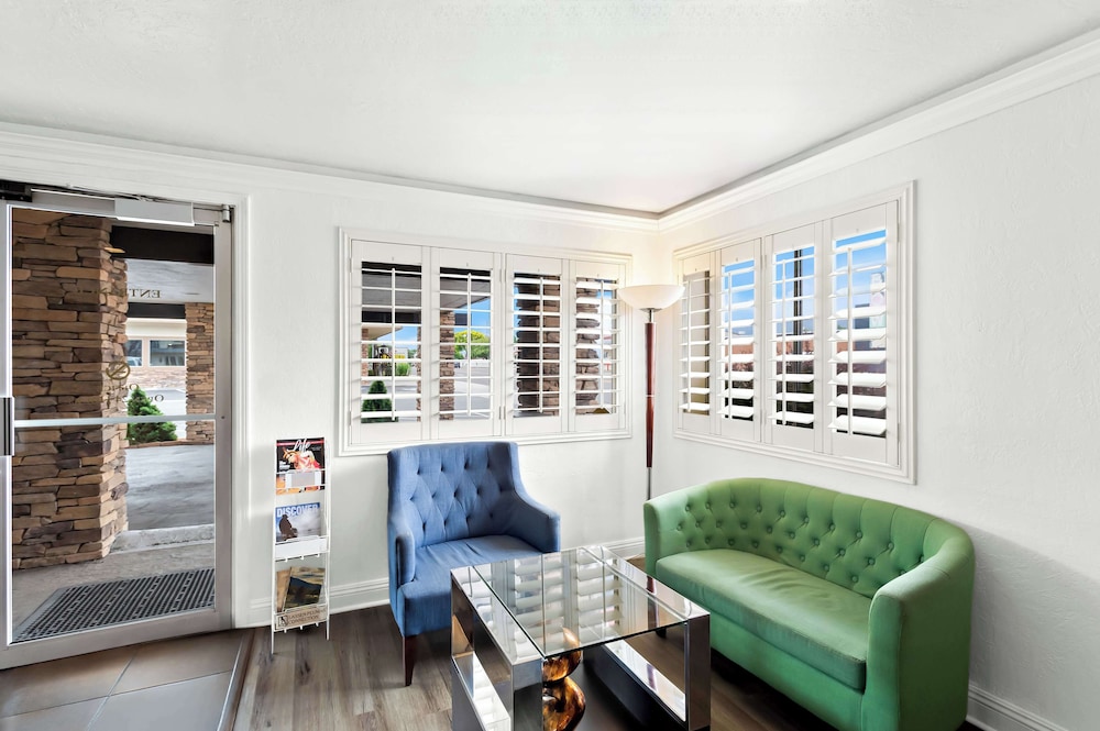 Surestay Plus Hotel by Best Western Susanville - photo 2