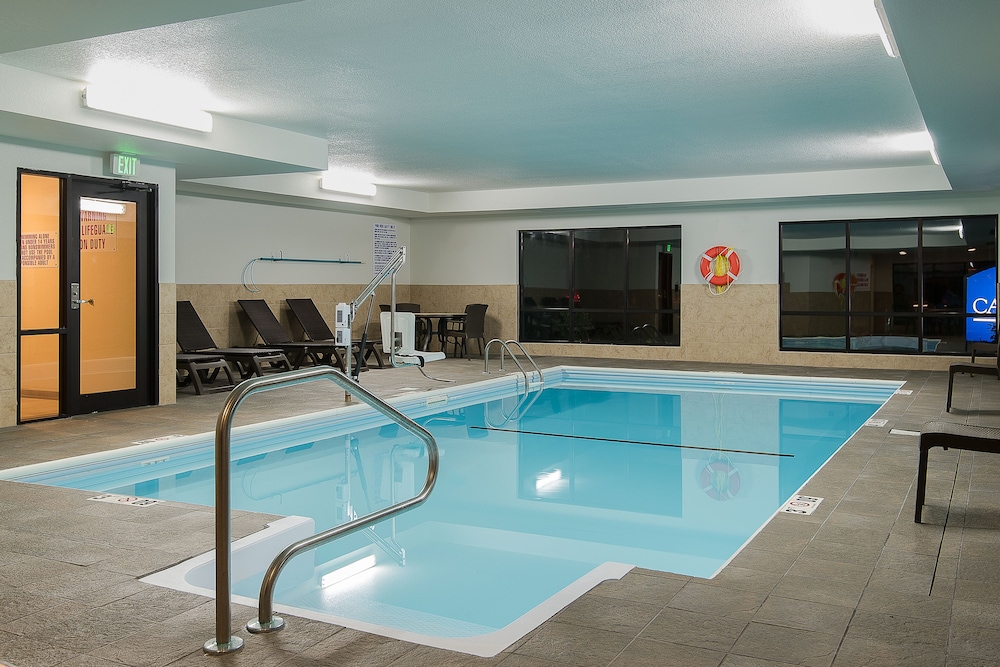 Candlewood Suites Bloomington by IHG - photo 18