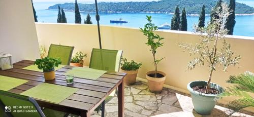 Apartment Matea Zlatni Potok — 4-Star Luxury Hotel in Dubrovnik, Croatia