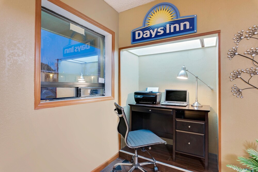 Days Inn Spokane - photo 16