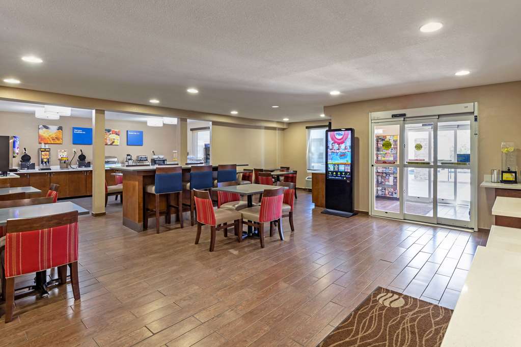 Comfort Inn N Myrtle Beach Barefoot Landing - photo 27