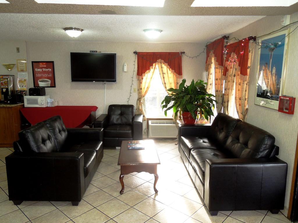 Econo Lodge SeaTac Airport North Seattle - photo 14