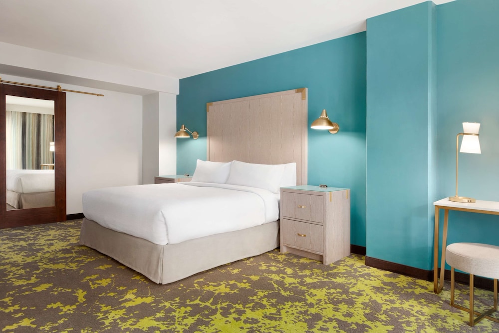 Embassy Suites by Hilton Boulder - photo 5