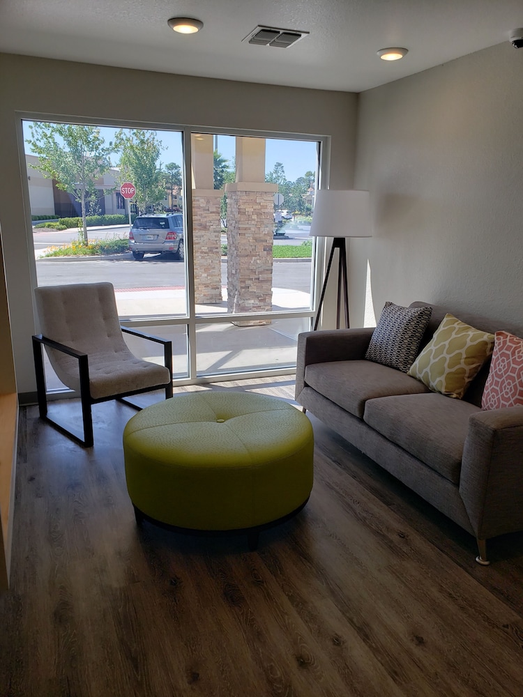 WoodSpring Suites Orlando International Drive - photo 7