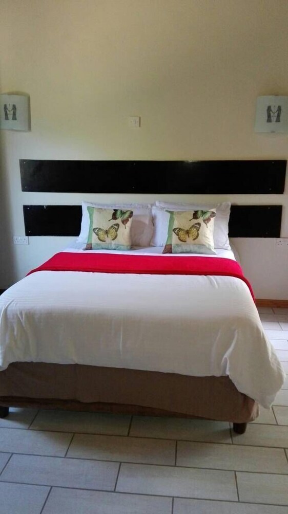 Shakawe Sands Lodge — Shakawe — photo 3