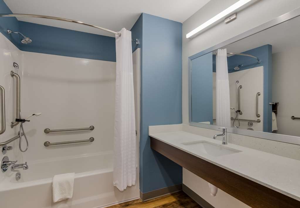 WoodSpring Suites Roanoke - photo 11