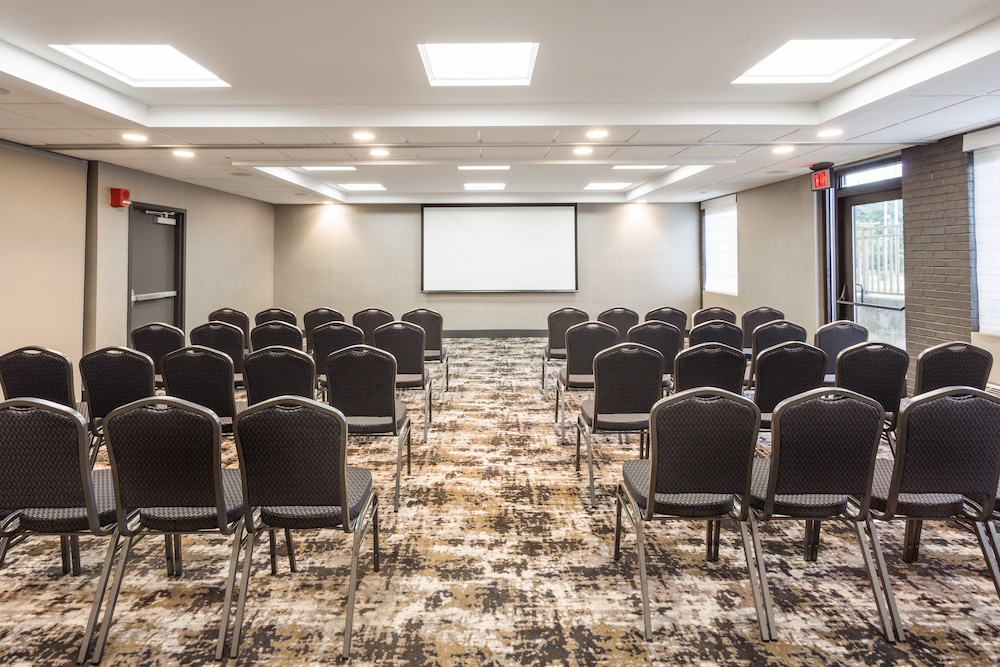 Holiday Inn Roanoke Airport Conference CTR by IHG - photo 42