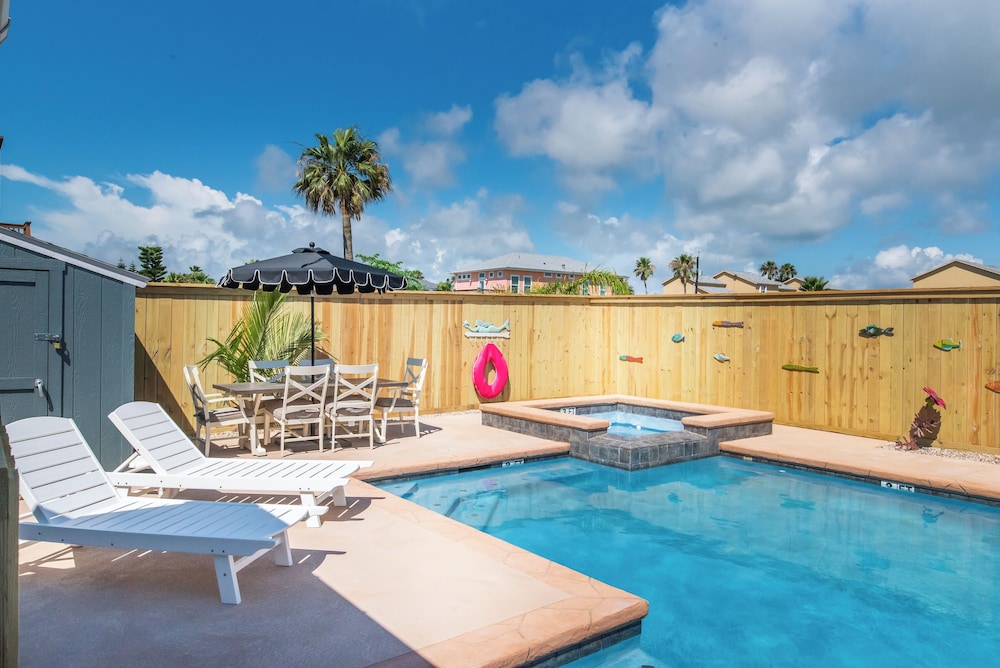 Port A Ponderosa by Silver Sands Vacation Rentals — 4-Star Luxury Hotel in Port Aransas, United States