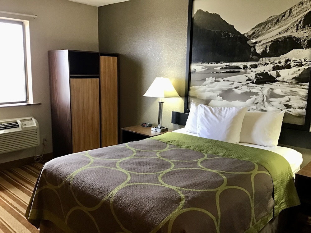 Super 8 by Wyndham Helena - photo 13