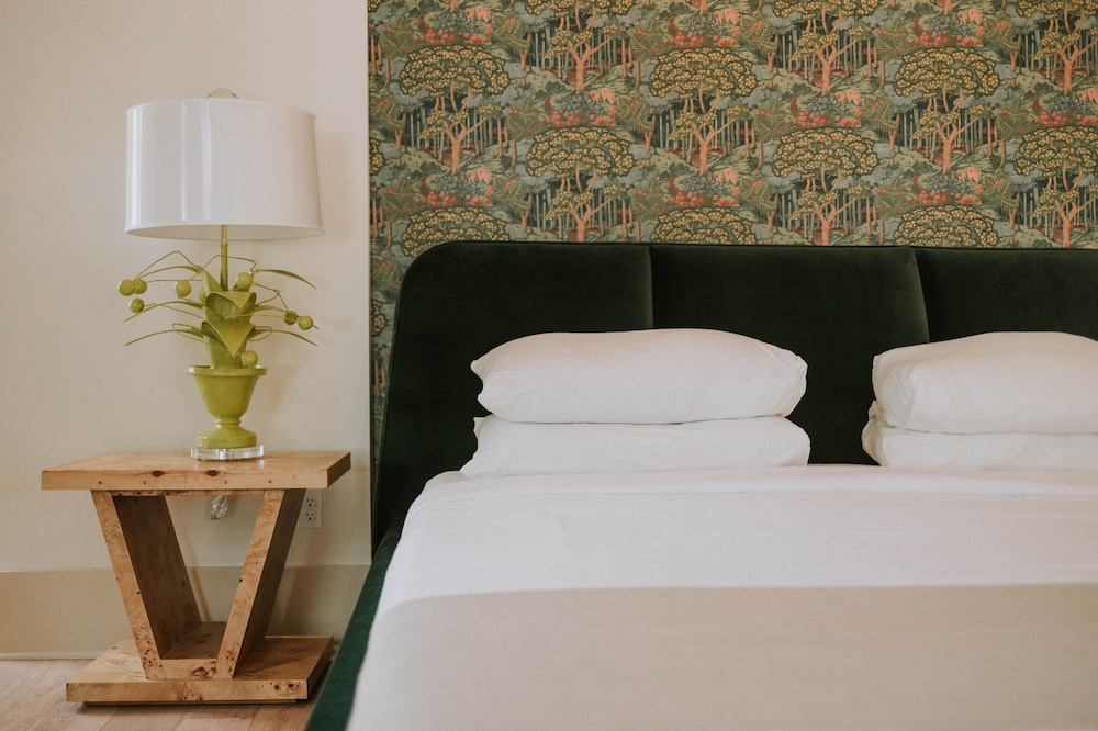 The Springs Hotel - photo 4