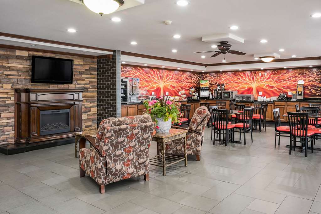 Quality Inn Cedar Rapids South - photo 39