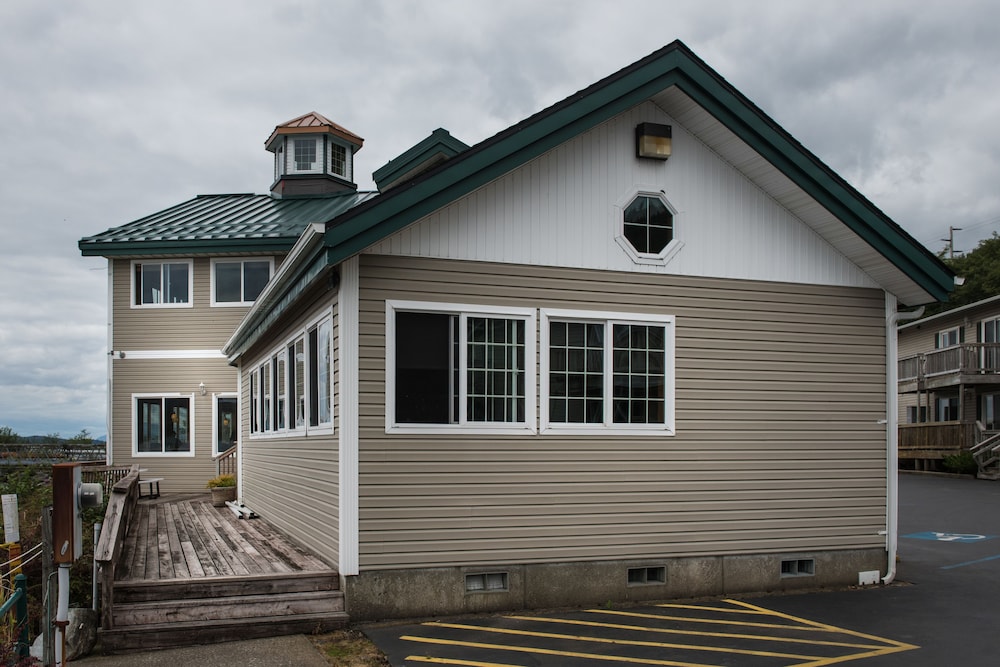 The Ketch Inn and Marina - photo 46