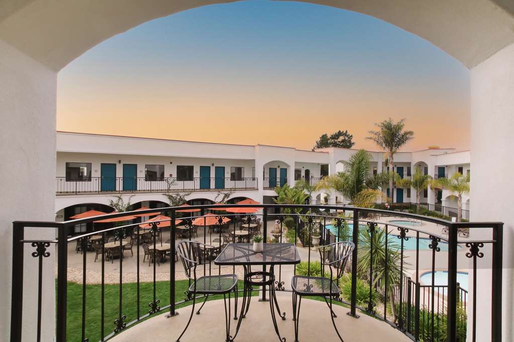 Oxford Suites Pismo Beach - photo 11