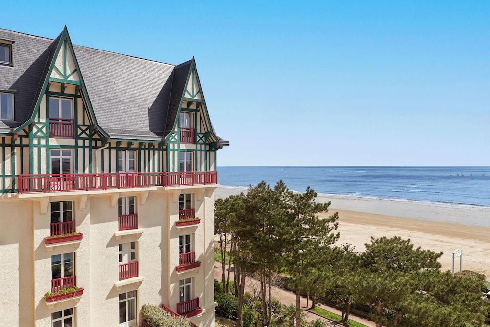 Hôtel Barrière L’Hermitage in La Baule-Escoublac, France