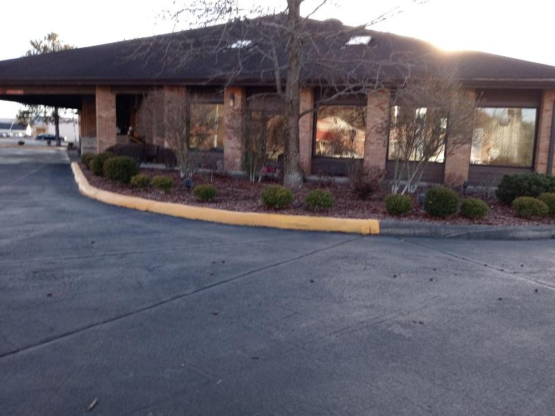New Martinsville Inn - photo 3