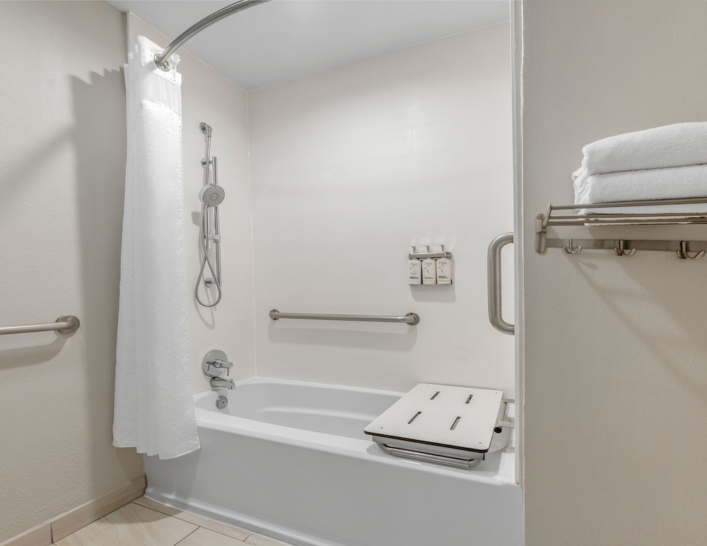 Holiday Inn Express San Diego South National City by IHG - photo 17