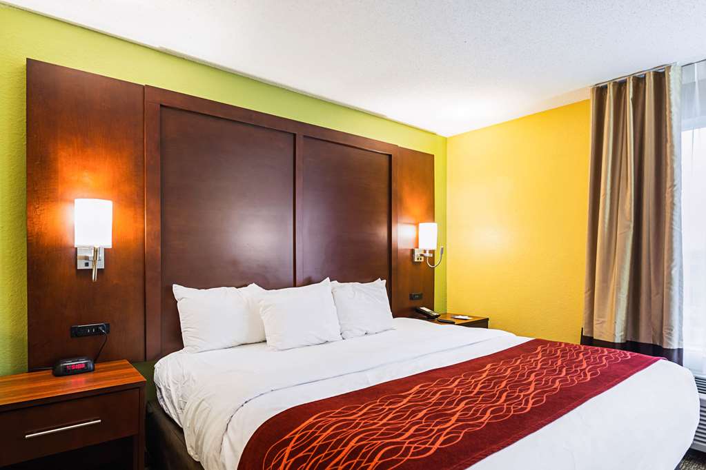 Comfort Inn & Suites Dayton Northwest Englewood - photo 18