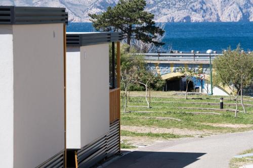 Dalmos 4 - last minute hotel in Unknown City