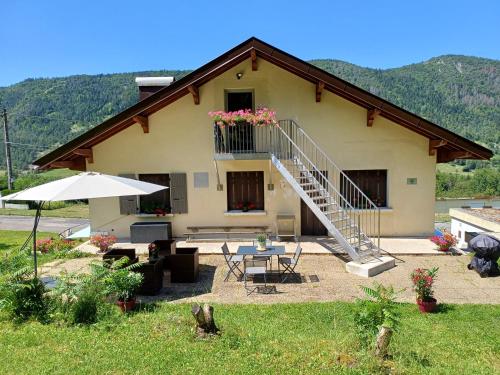 Jurachic - carbon neutral hotel in Unknown City