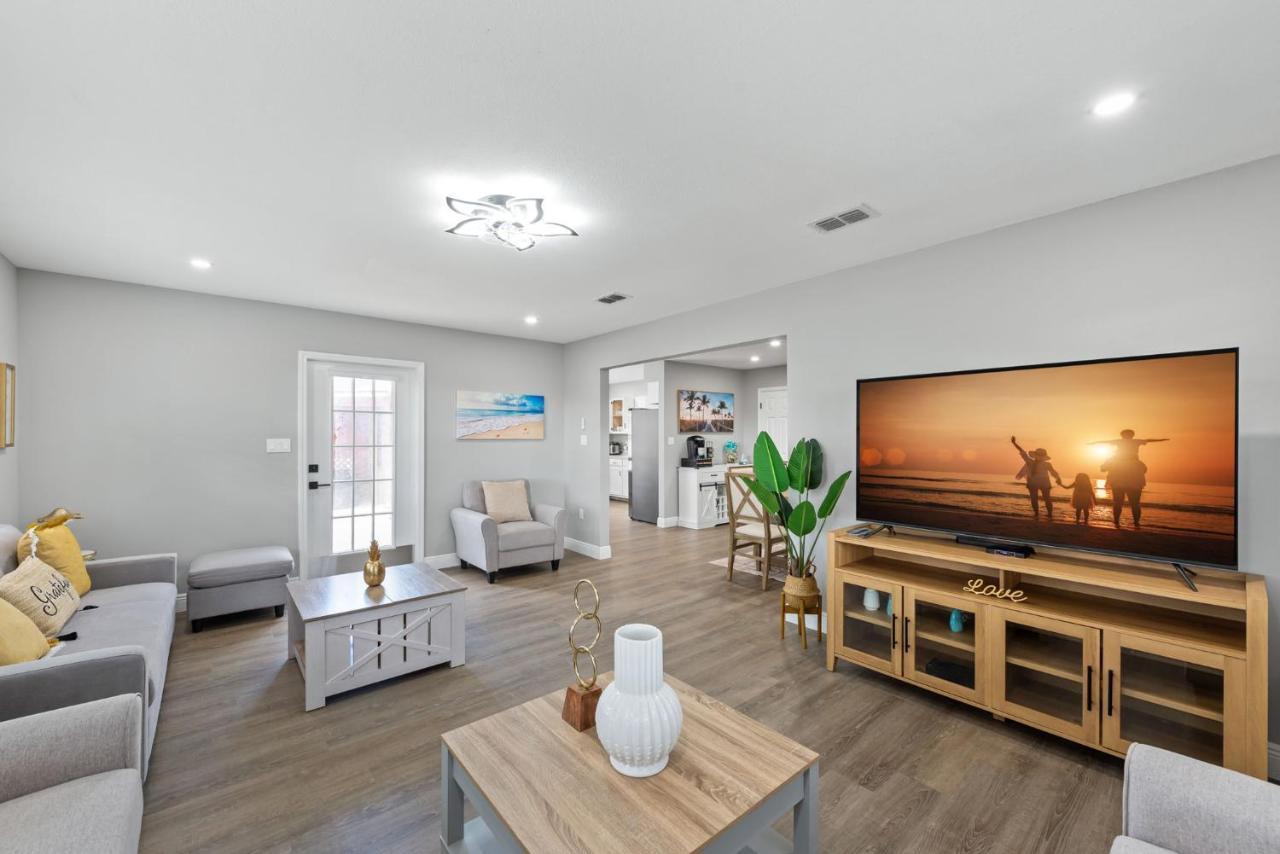 White Sands Haven in Navarre, United States