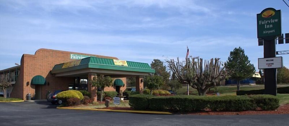 Fairview Inn Airport - photo 29