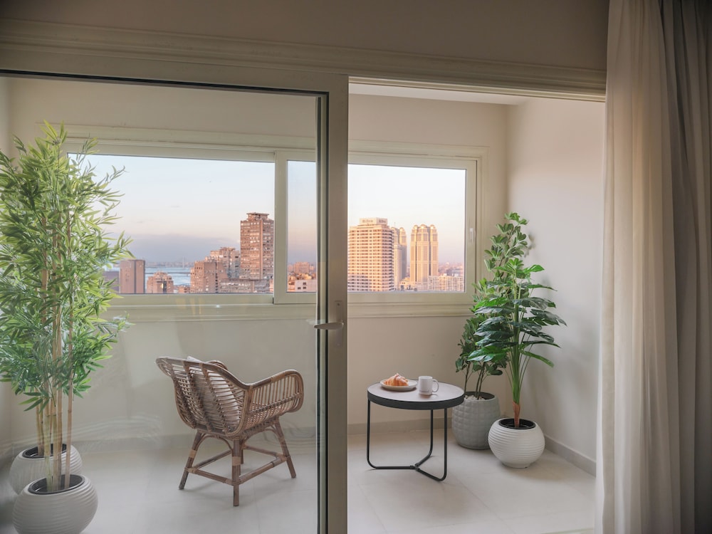 Brassbell l Zamalek l Jeddah Tower — 4-Star Luxury Hotel in Cairo, Egypt